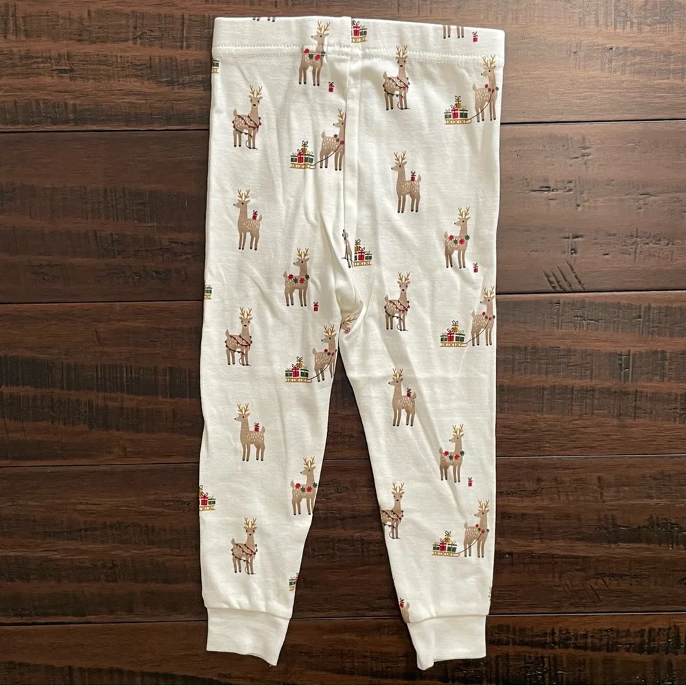 Petit Lem Reindeer Print Holiday Pajama Set NWT